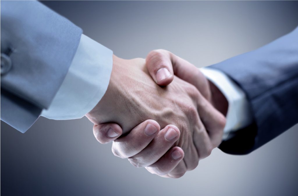 Vtex fecha parceria global com a Adyen em prol do e-commerce brasileiro
