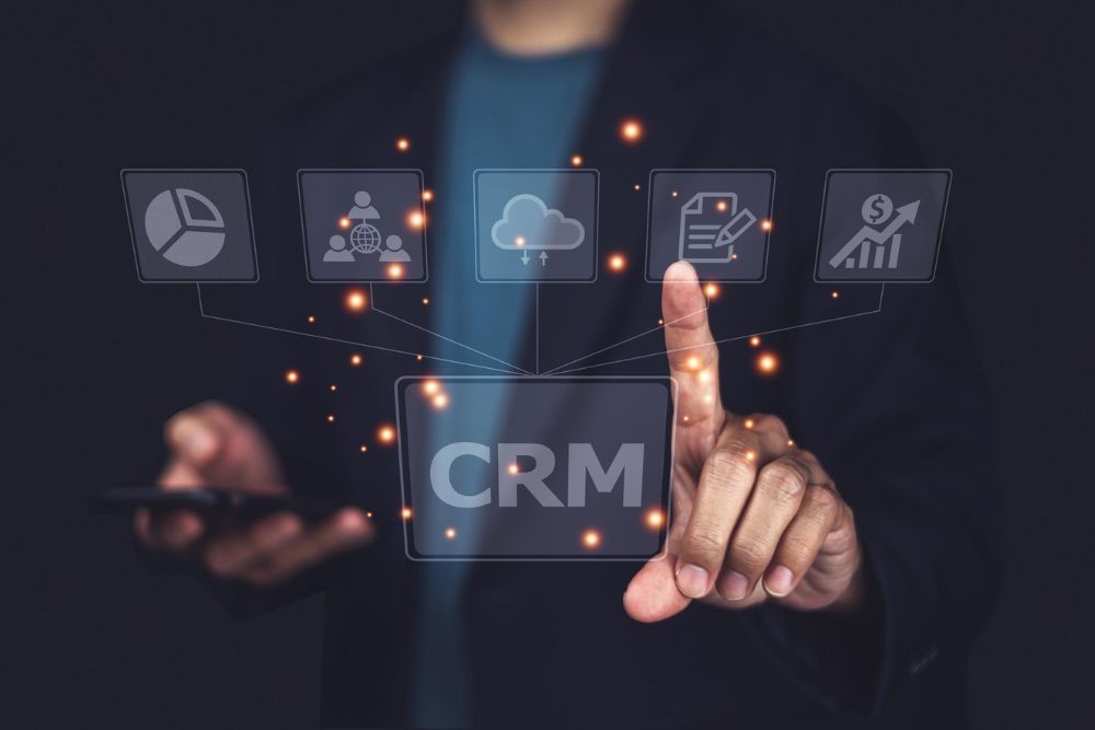 Por que seu CRM e automação falham sem inteligência de dados